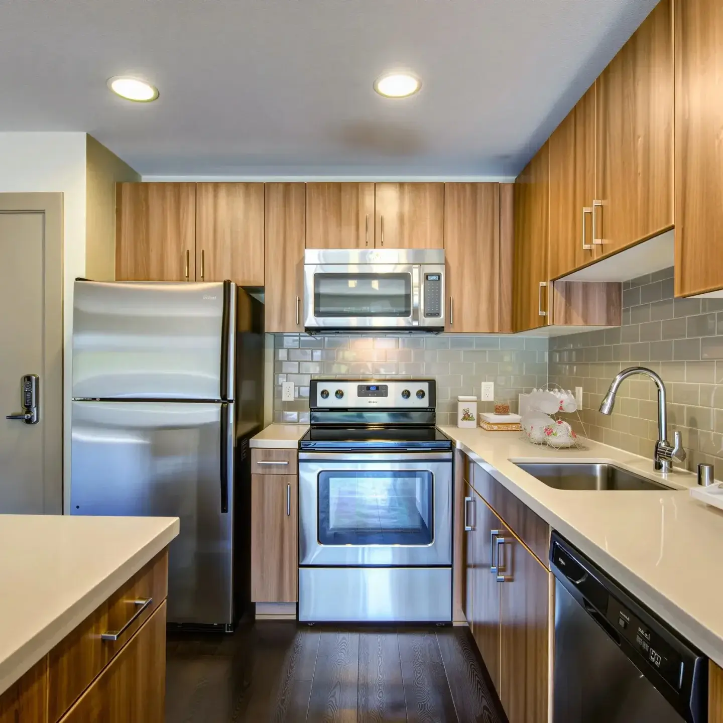 harborside-marina-bay-kitchen-1